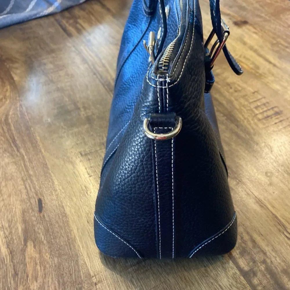 Black Leather Tote Handbag with Logo Medallion